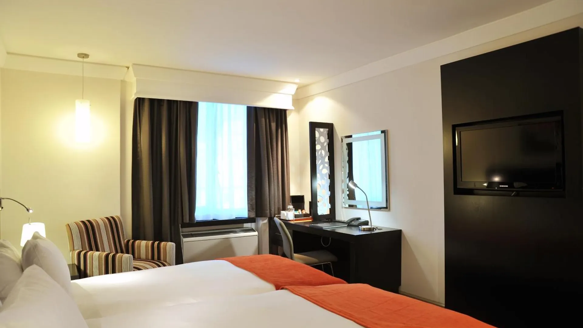 ***  Onomo Hotel Cape Town - Inn On The Square South Africa